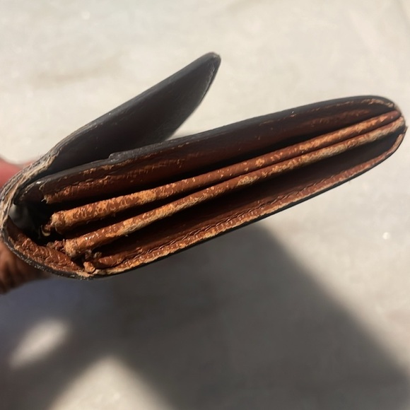 Vintage Louis Vuitton wallet - Picture 9 of 14